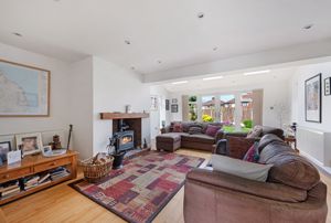 Lounge- click for photo gallery